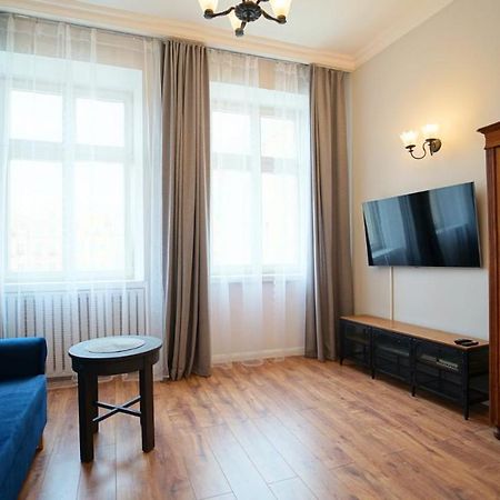 Apartamenty Everysky - Plac Ratuszowy 51 耶莱尼亚古拉 外观 照片