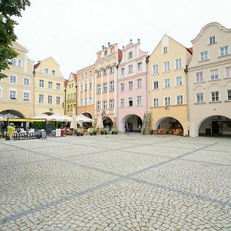 Apartamenty Everysky - Plac Ratuszowy 51 耶莱尼亚古拉 外观 照片