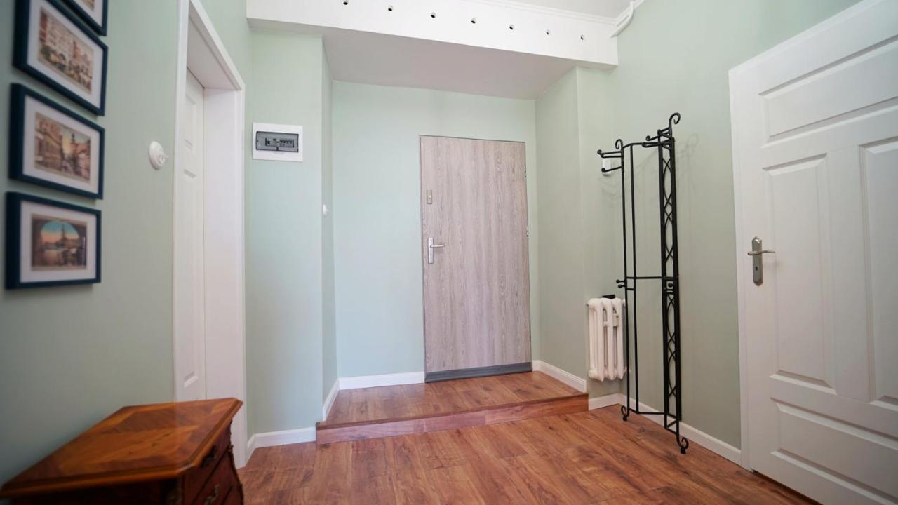 Apartamenty Everysky - Plac Ratuszowy 51 耶莱尼亚古拉 外观 照片